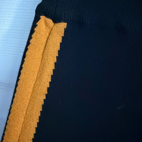 Knit flared skirt - Picture 2 of 11